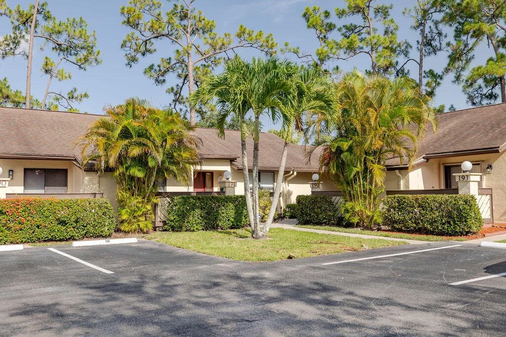 191 Mastic Tree Court, Royal Palm Beach FL 33411 photo 3
