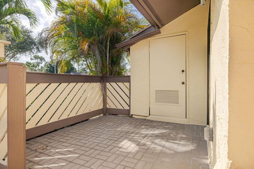 191 Mastic Tree Court, Royal Palm Beach FL 33411 photo 5
