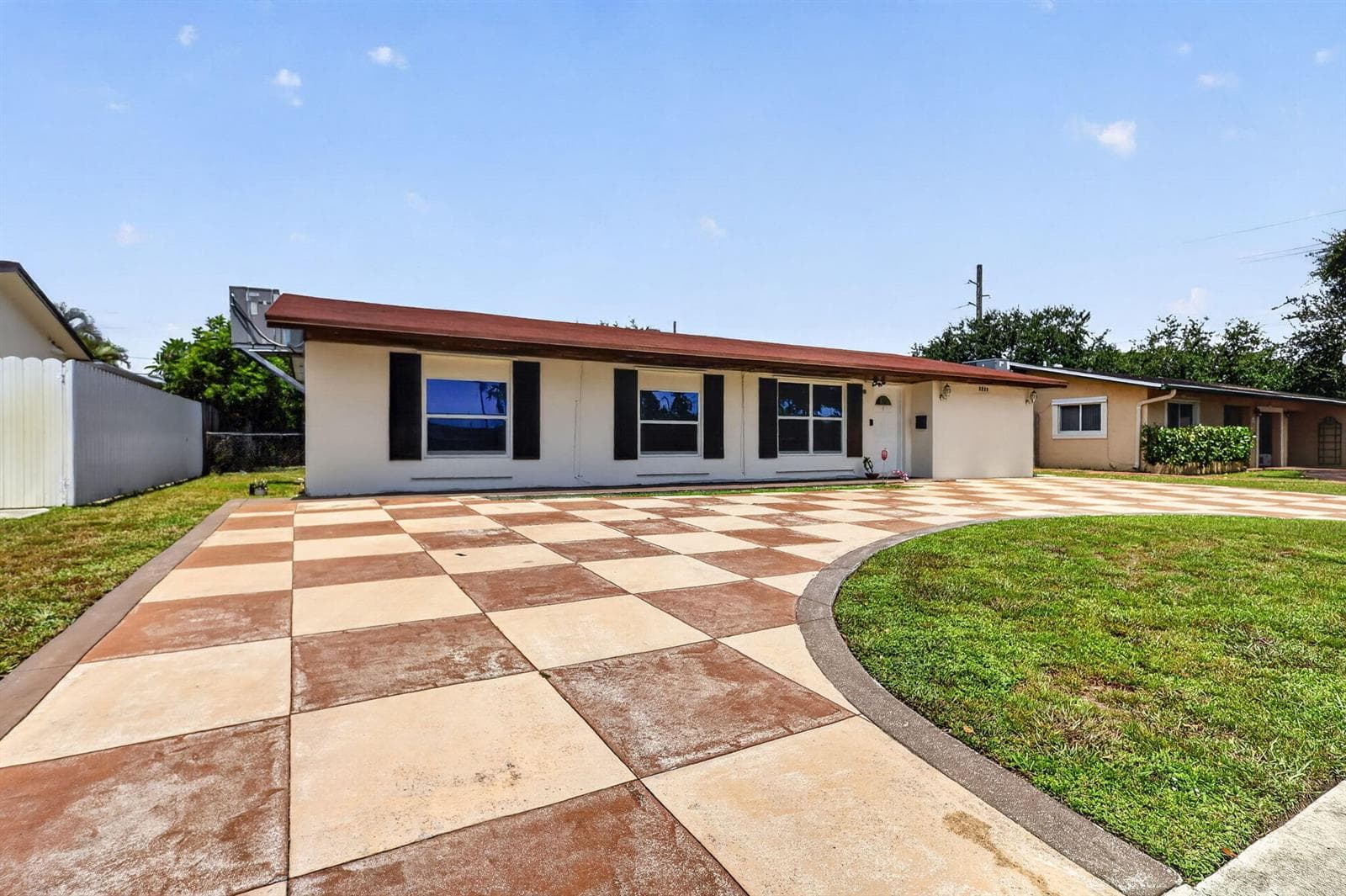 2220 N 47th Avenue, Hollywood FL 33021 photo 2