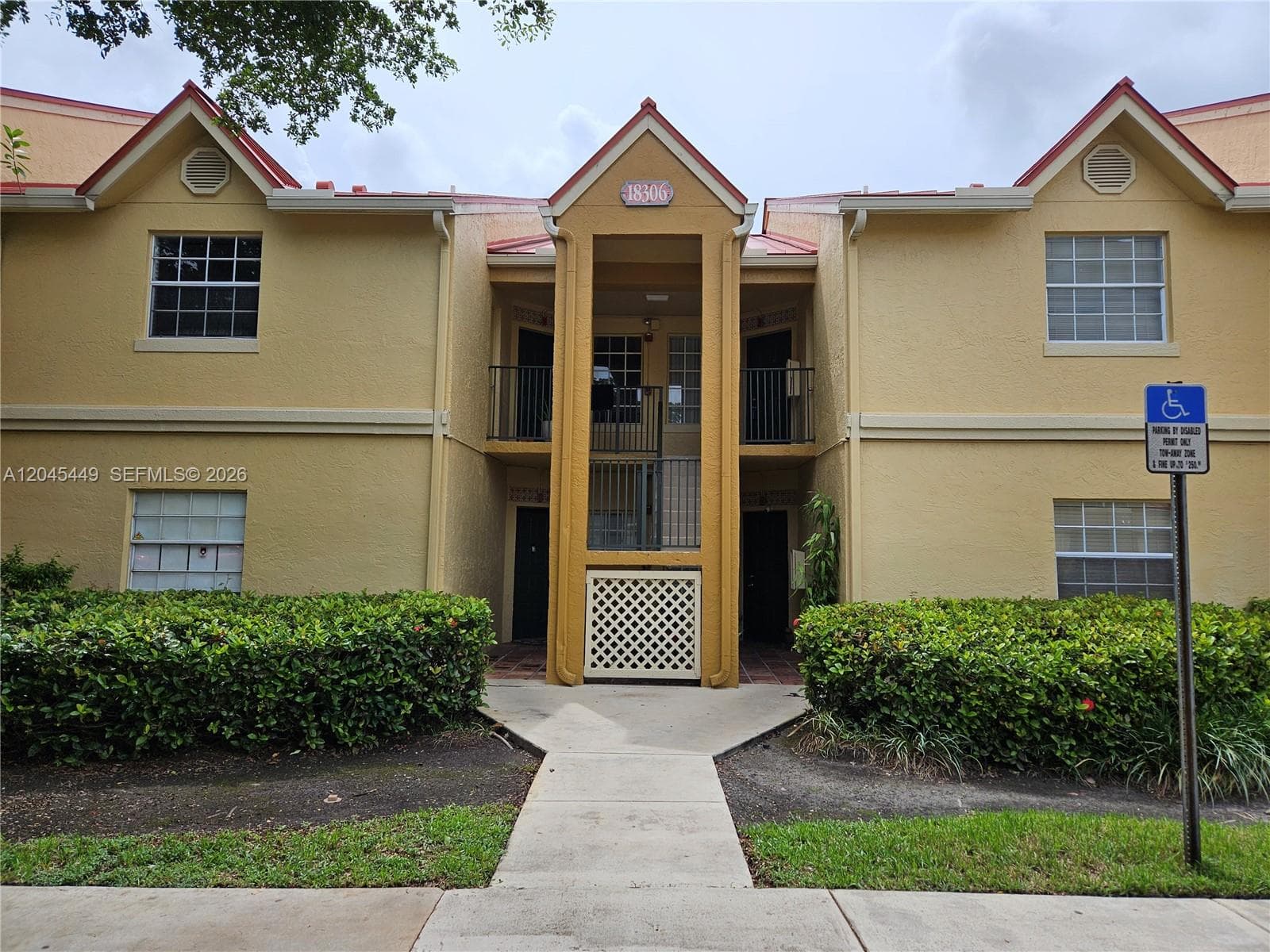 18306 NW 68th Ave # H, Hialeah FL 33015