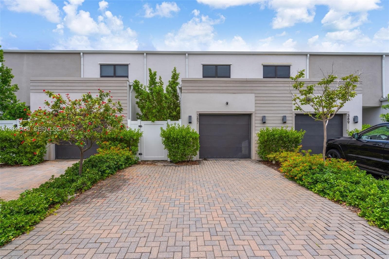 387 NW 17th St, Fort Lauderdale FL 33311 photo 4