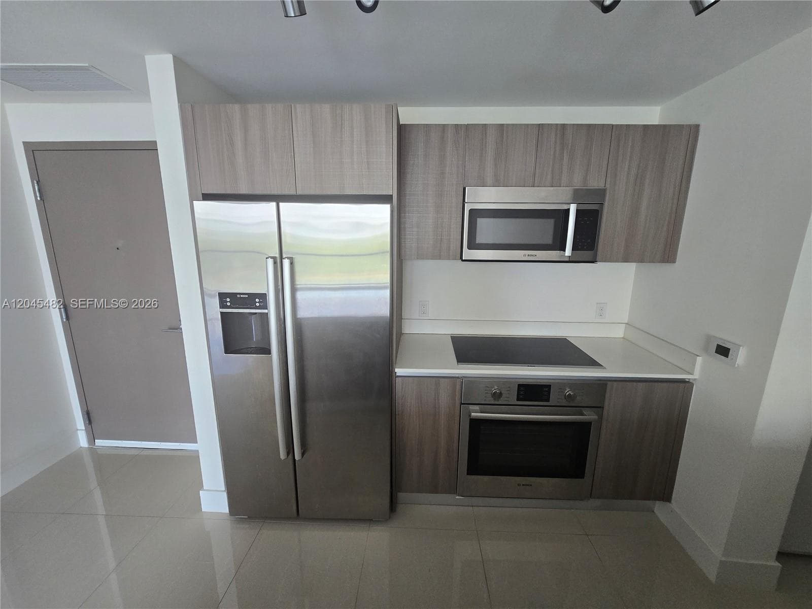 201 SW 17th Rd # 611, Miami, FL 33129 photo 2