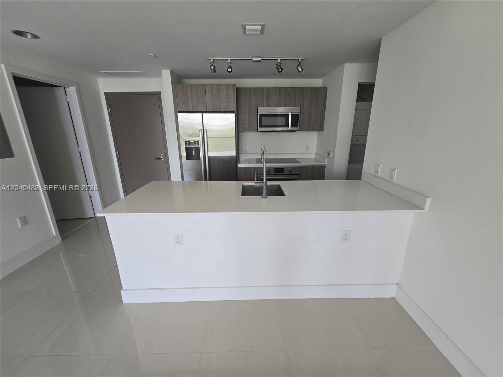 201 SW 17th Rd # 611, Miami, FL 33129 photo 3