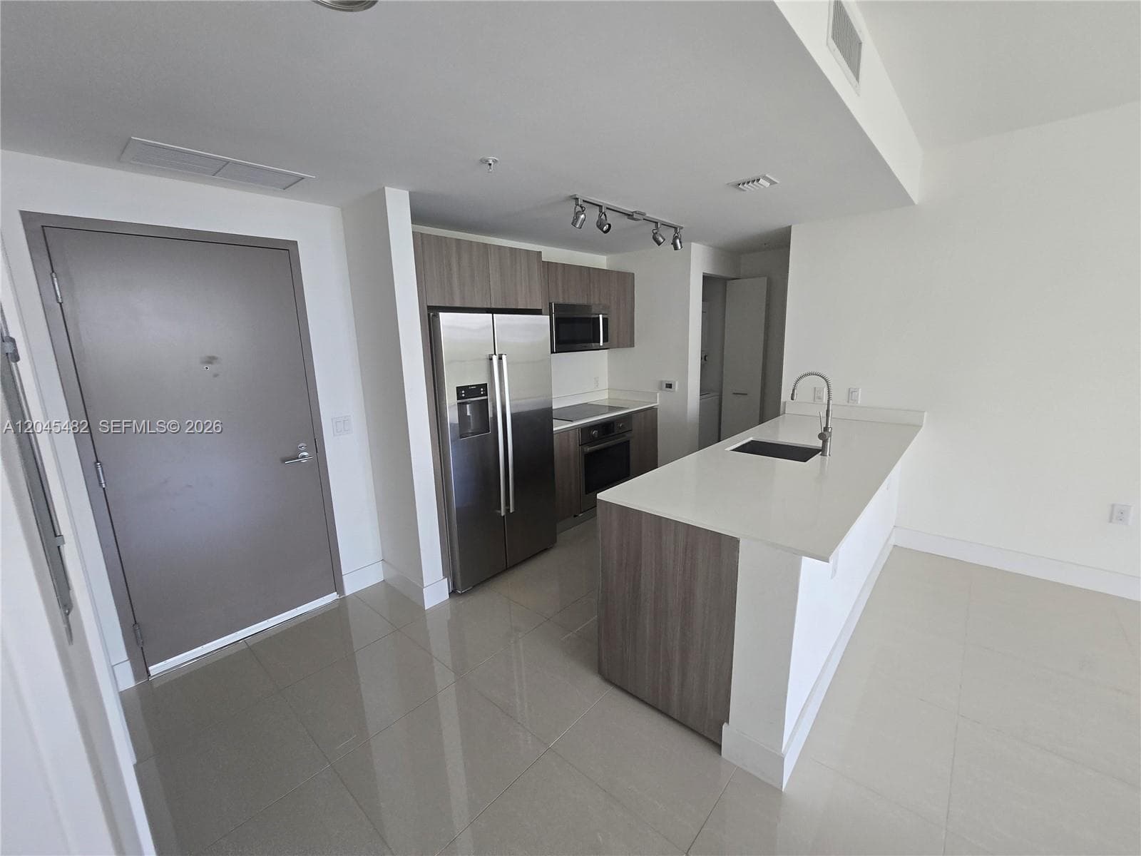 201 SW 17th Rd # 611, Miami, FL 33129 photo 5
