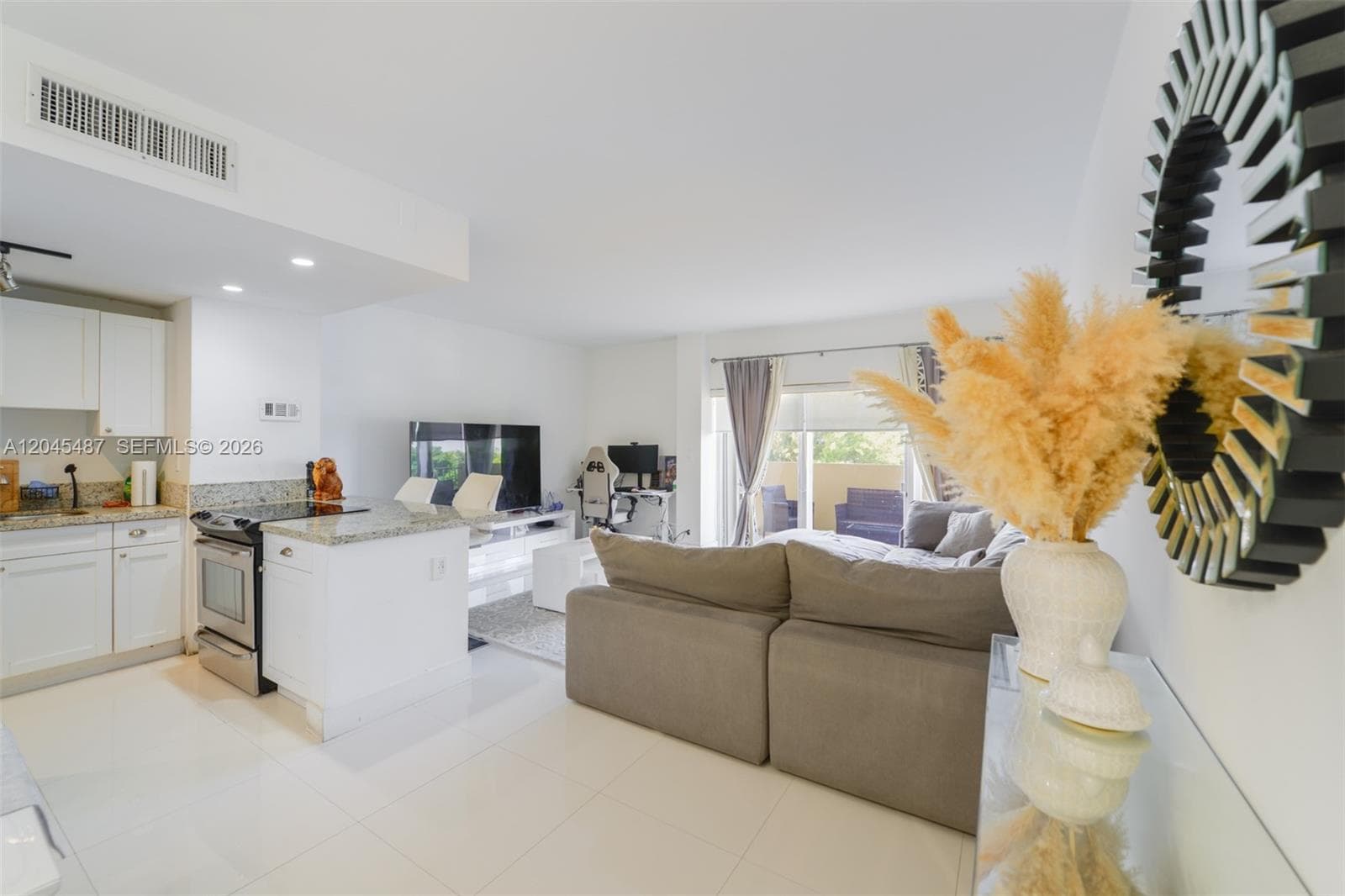 880 NE 69th St # 5L, Miami, FL 33138 photo 2