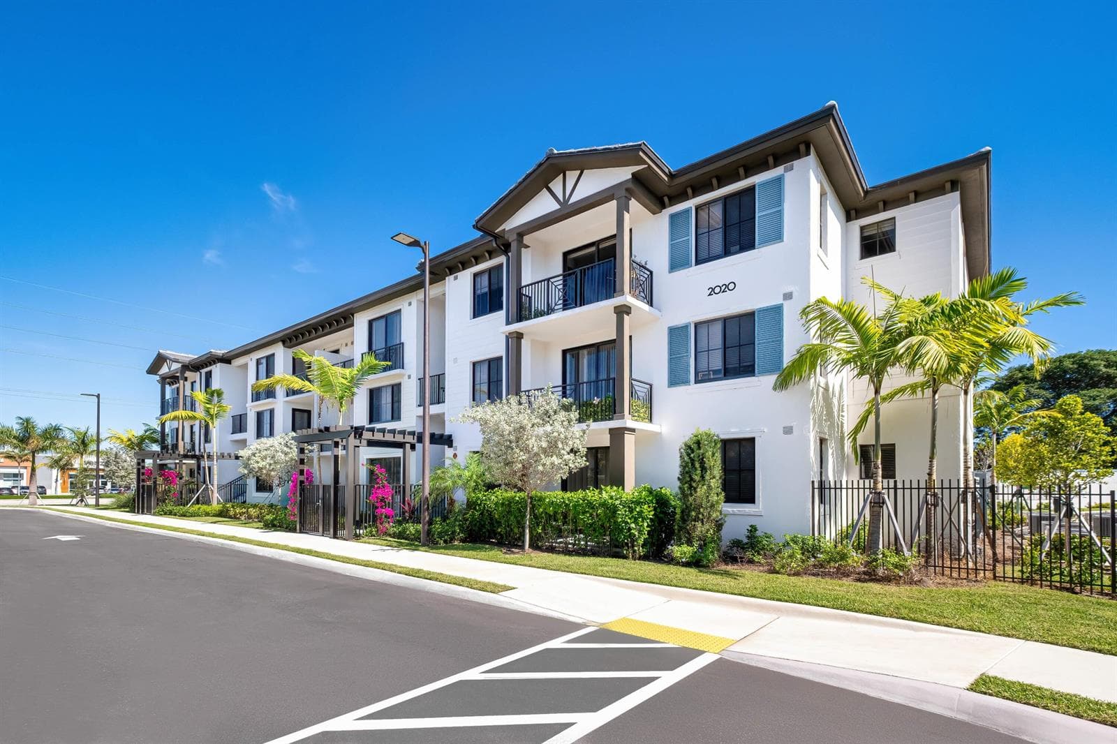 2000 Stirling Road # 7-104, Hollywood FL 33020 photo 4