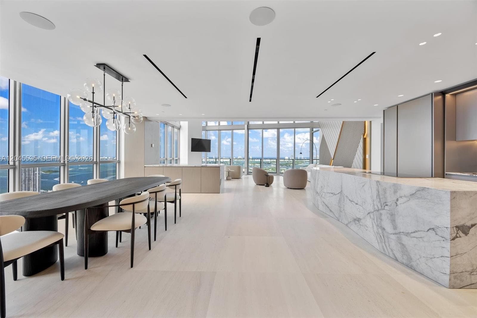 1100 Biscayne Blvd # 3906, Miami FL 33132 photo 4