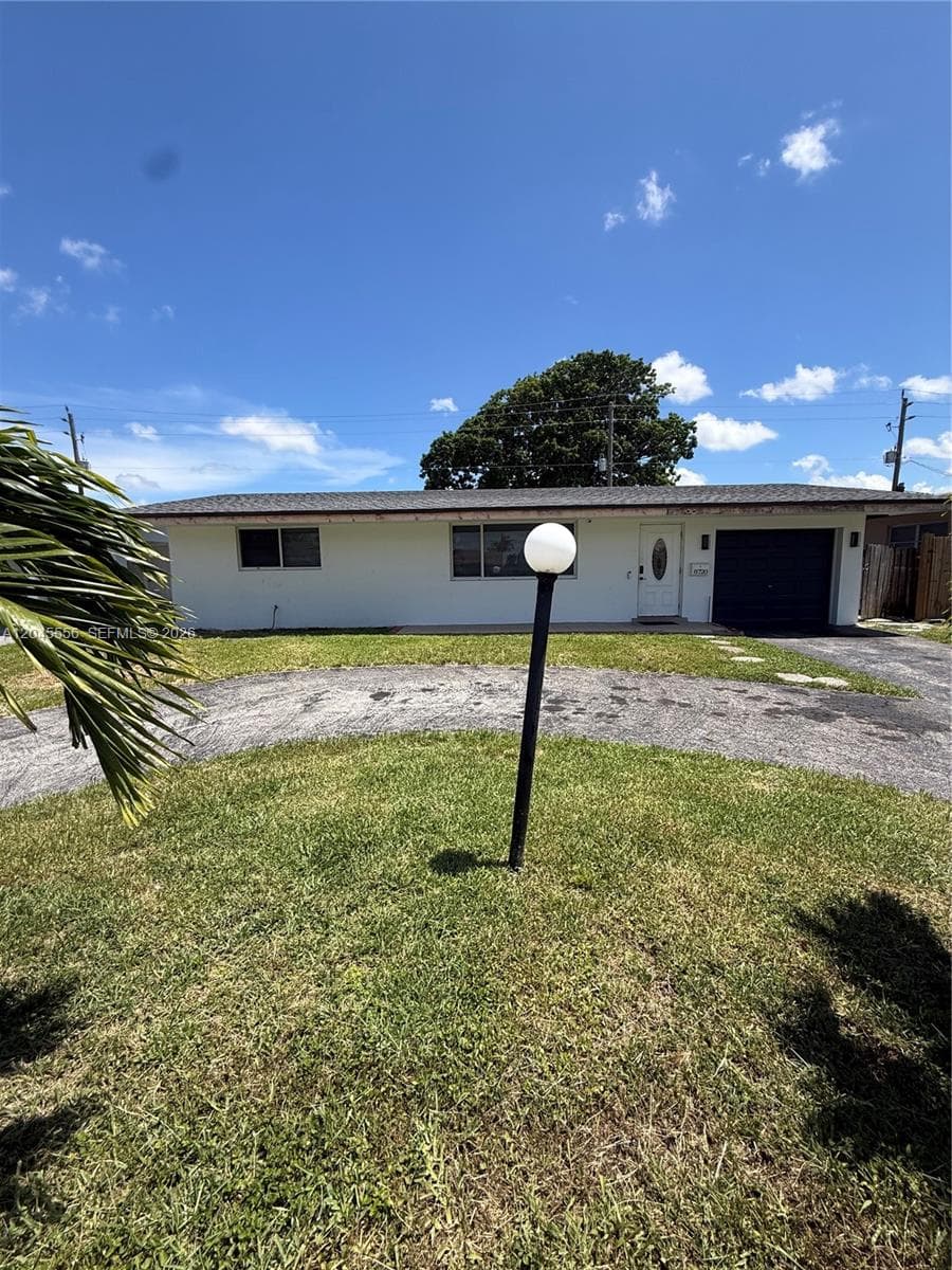 8720 NW 11th St, Pembroke Pines FL 33024 photo 3
