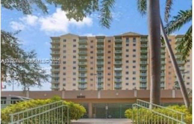 3500 Coral Way # 513, Miami FL 33145