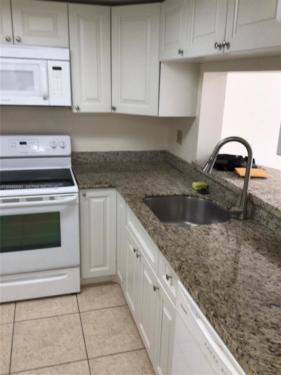 10975 SW 107th St # 302, Miami FL 33176 photo 4
