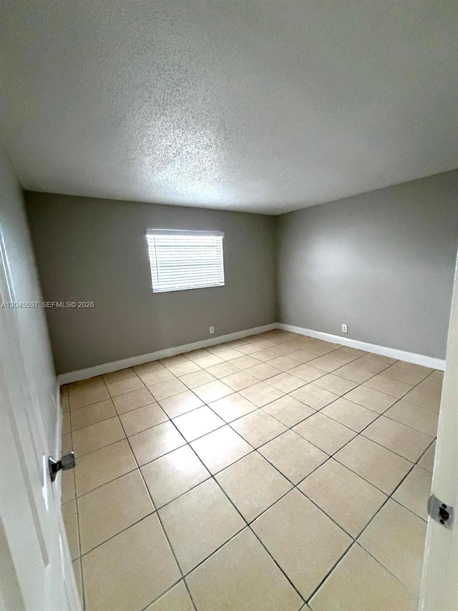 2011 NW 55th Ave # 209, Lauderhill FL 33313 photo 4