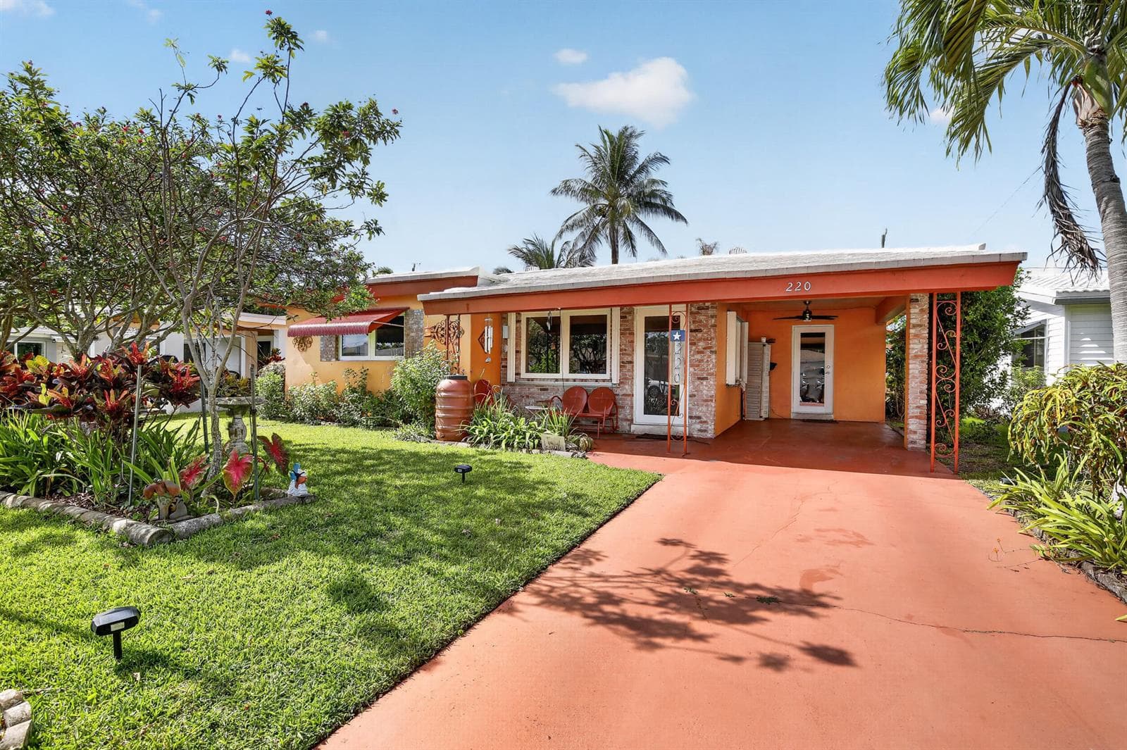 220 NW 48th Street, Oakland Park FL 33309