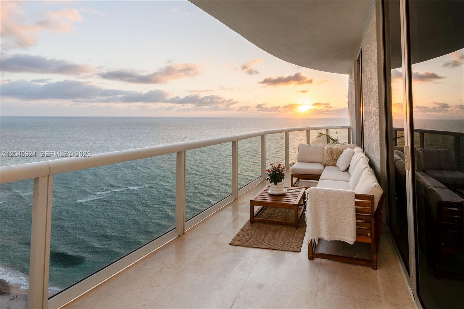15901 Collins Ave # 2502, Sunny Isles Beach FL 33160