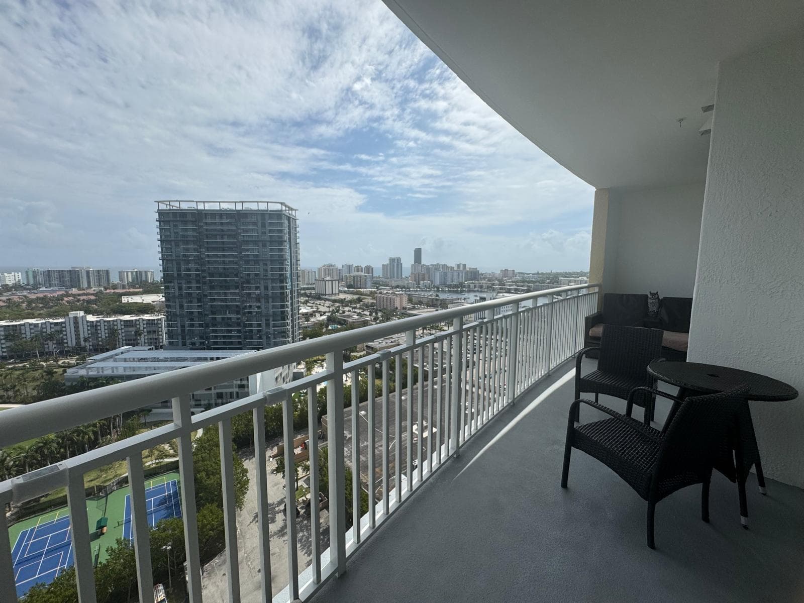 1755 E Hallandale Beach Boulevard # 2104e, FL 33009 photo 4