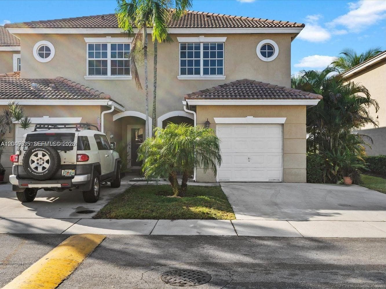 12170 SW 5th Ct, Pembroke Pines FL 33025