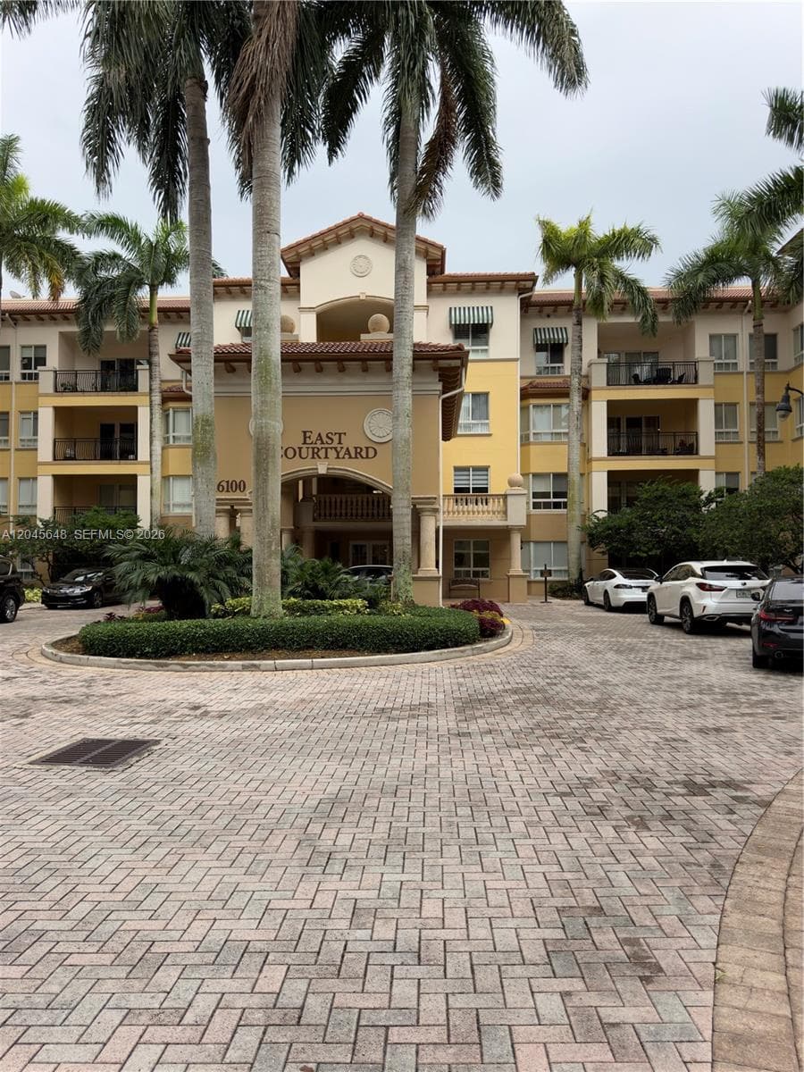 16100 Emerald Estates Dr # 281, Weston FL 33331