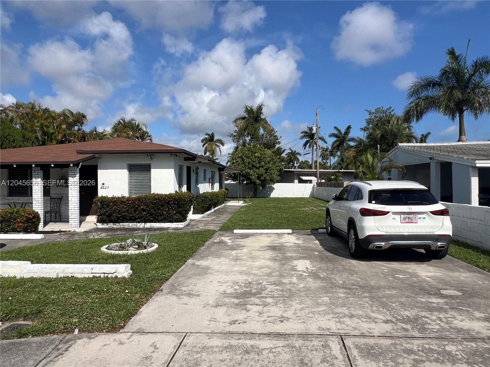 809 NE 2nd St unit 1-2, Hallandale Beach FL 33009 photo 3