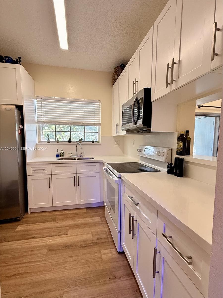 2361 NW 96th Ter # 18H, Pembroke Pines FL 33024 photo 3