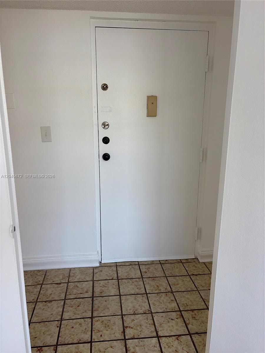 1150 Collins Ave # 404, Miami Beach, FL 33139 photo 4