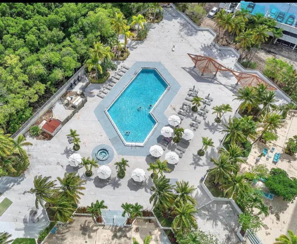 100 Bayview Drive # 1825, Sunny Isles Beach FL 33160 photo 2