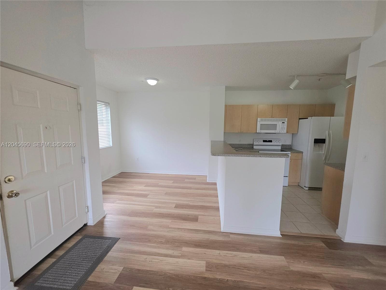 8070 N Nob Hill Rd # 208, Tamarac FL 33321 photo 4