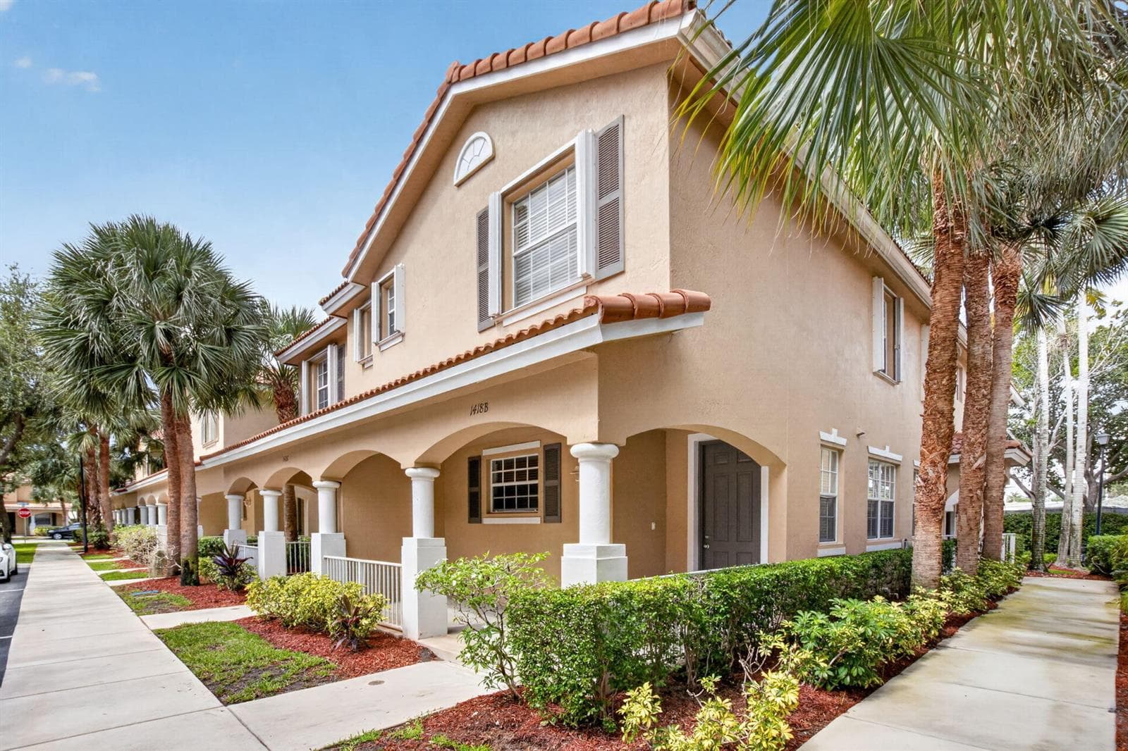 1418 W Wickham Circle # B, Delray Beach, FL 33445 photo 2