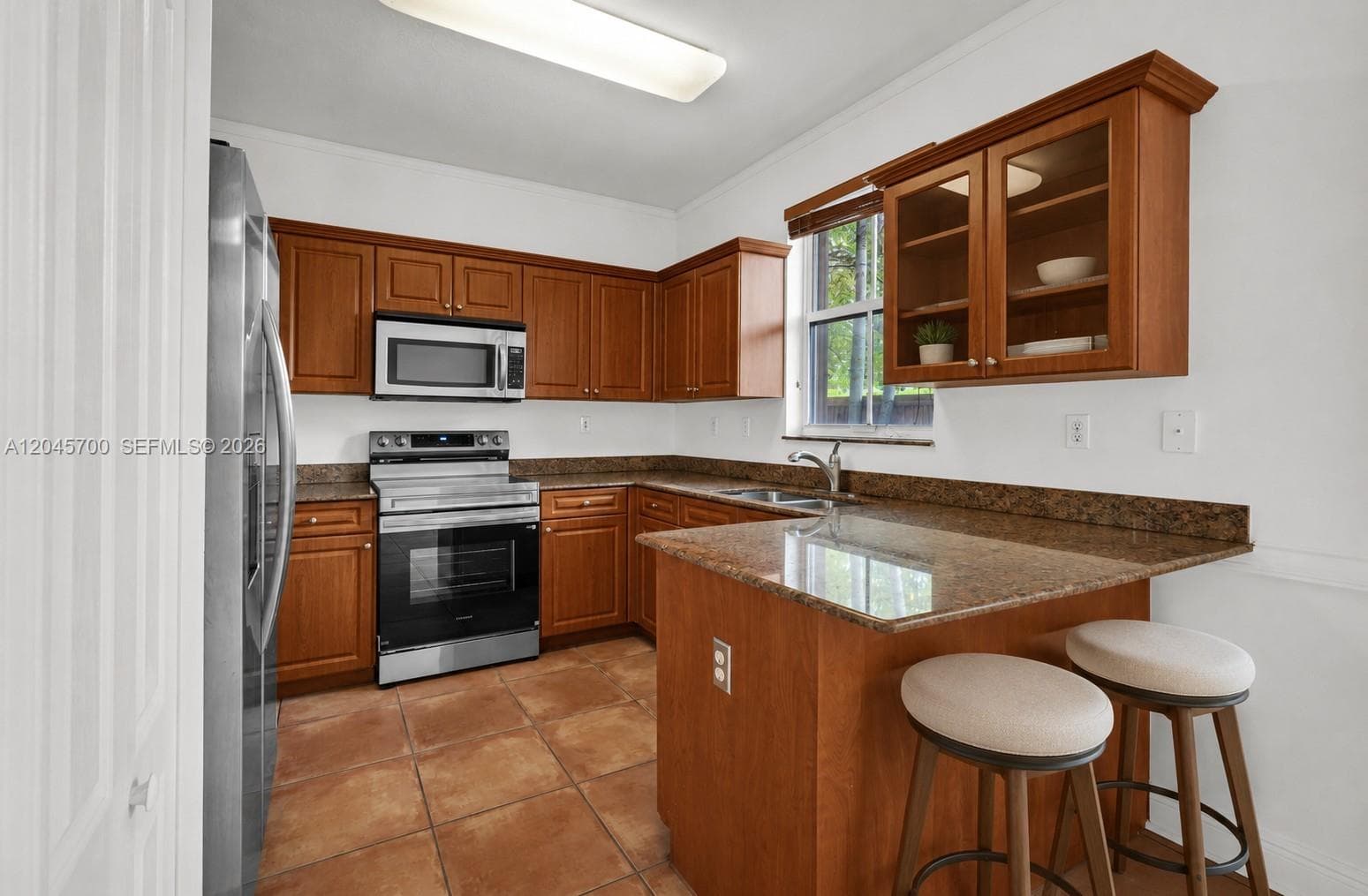 8853 SW 108th Pl, Miami FL 33176 photo 4