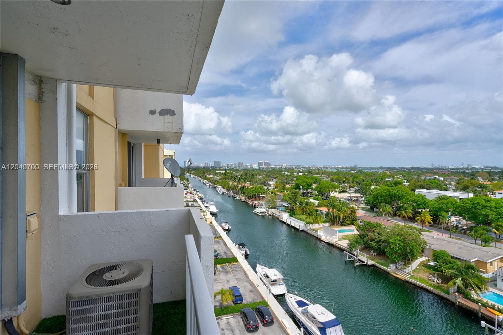 2000 NE 135th St # 908, North Miami FL 33181 photo 5