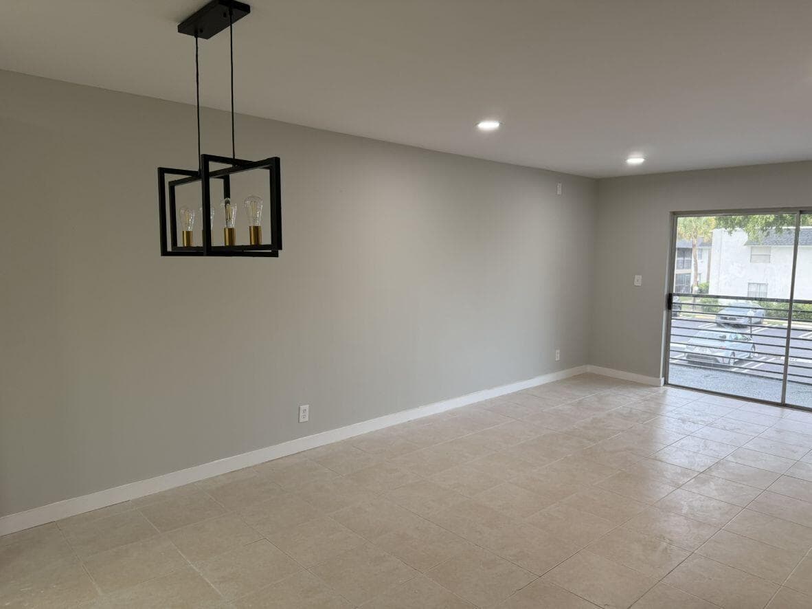2810 Riverside Drive # 201-4, Coral Springs FL 33065 photo 3