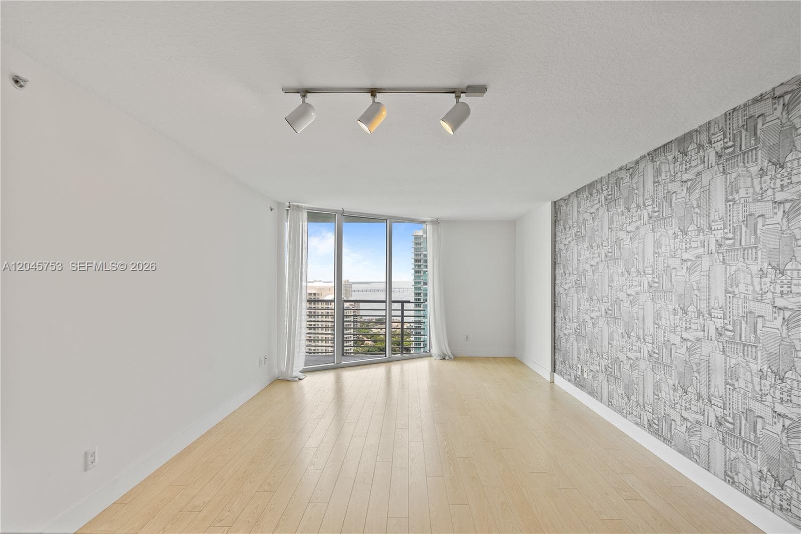 335 S Biscayne Blvd # 3503, Miami FL 33131 photo 5
