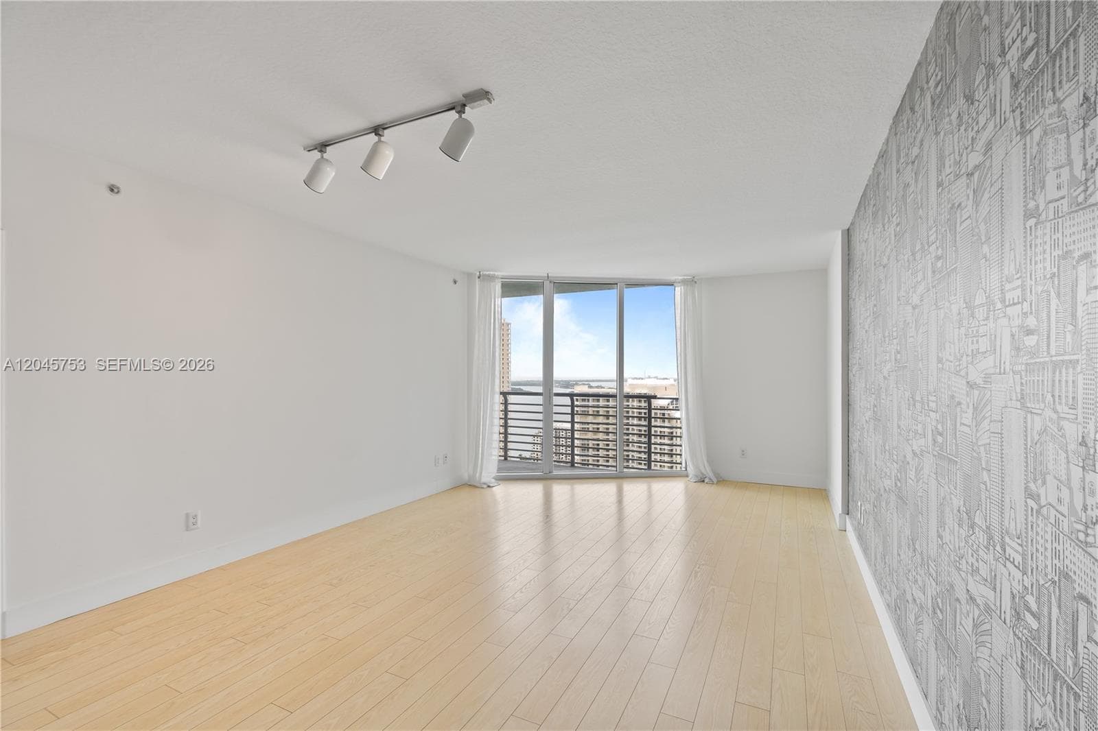 335 S Biscayne Blvd # 3503, Miami FL 33131 photo 4