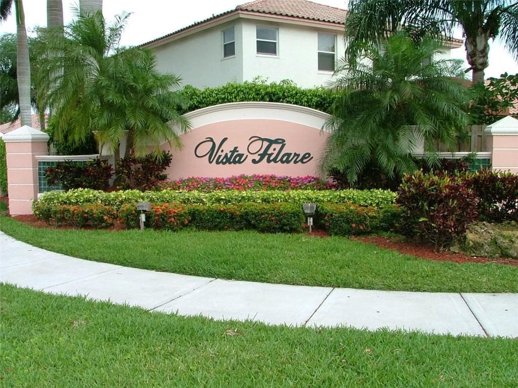 245 Via Milan Terrace, Davie FL 33325 photo 2