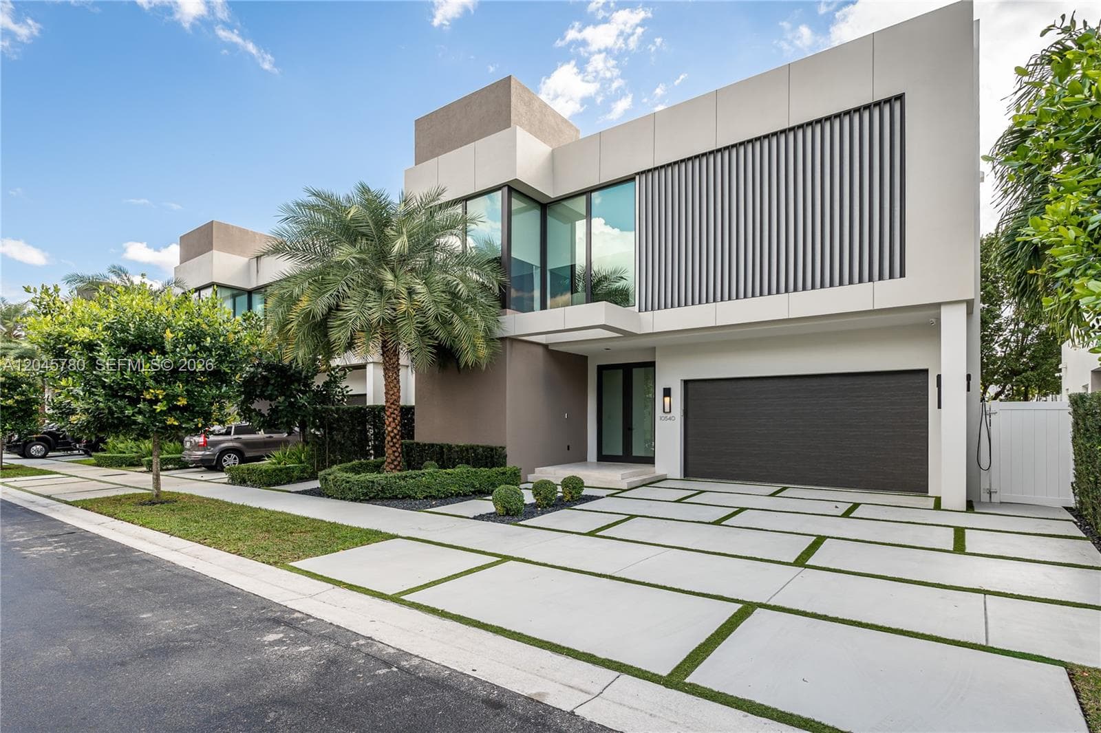 10540 NW 67th Ter, Doral FL 33178 photo 5