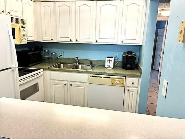 110 Markham F # 110, Deerfield Beach FL 33442 photo 5