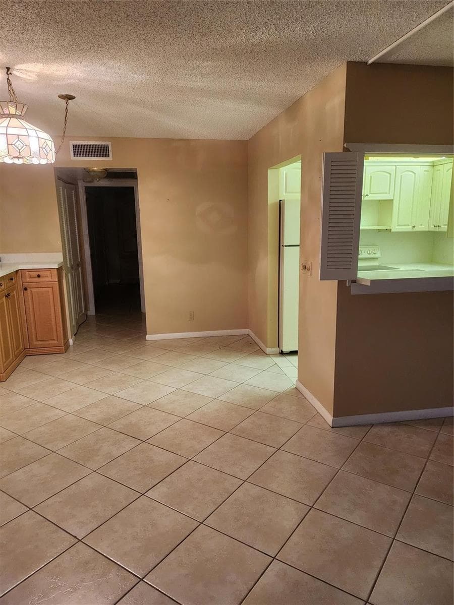 104 Westbury E, Deerfield Beach FL 33442 photo 3