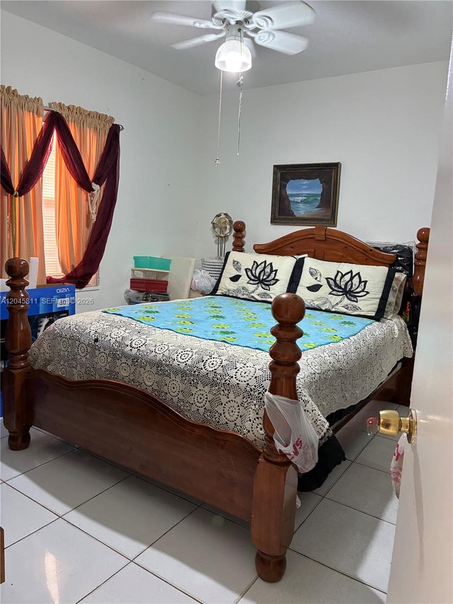 1445 NE 174th St, North Miami Beach, FL 33162 photo 2