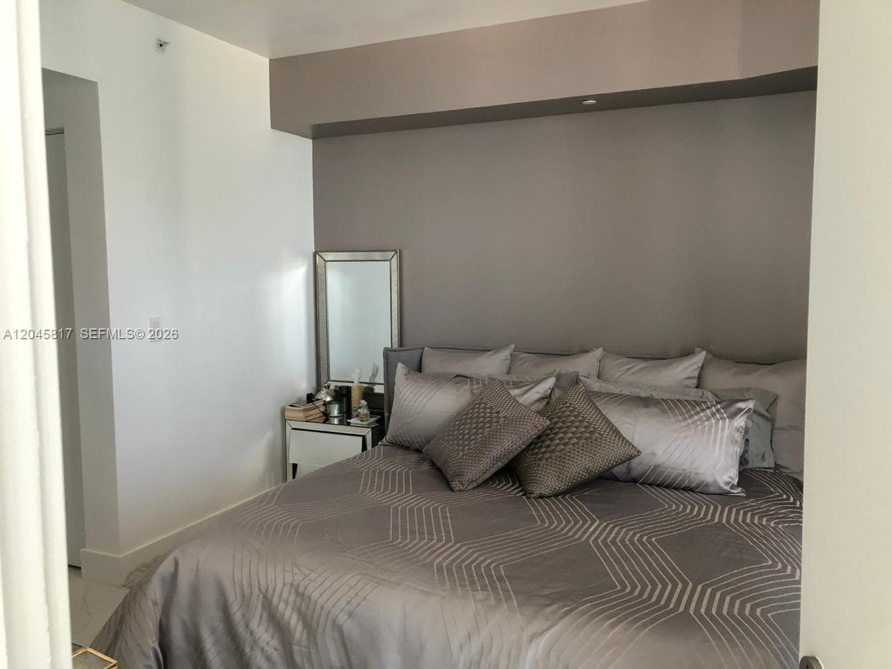 1300 S Miami Ave # 3703, Miami FL 33130 photo 4