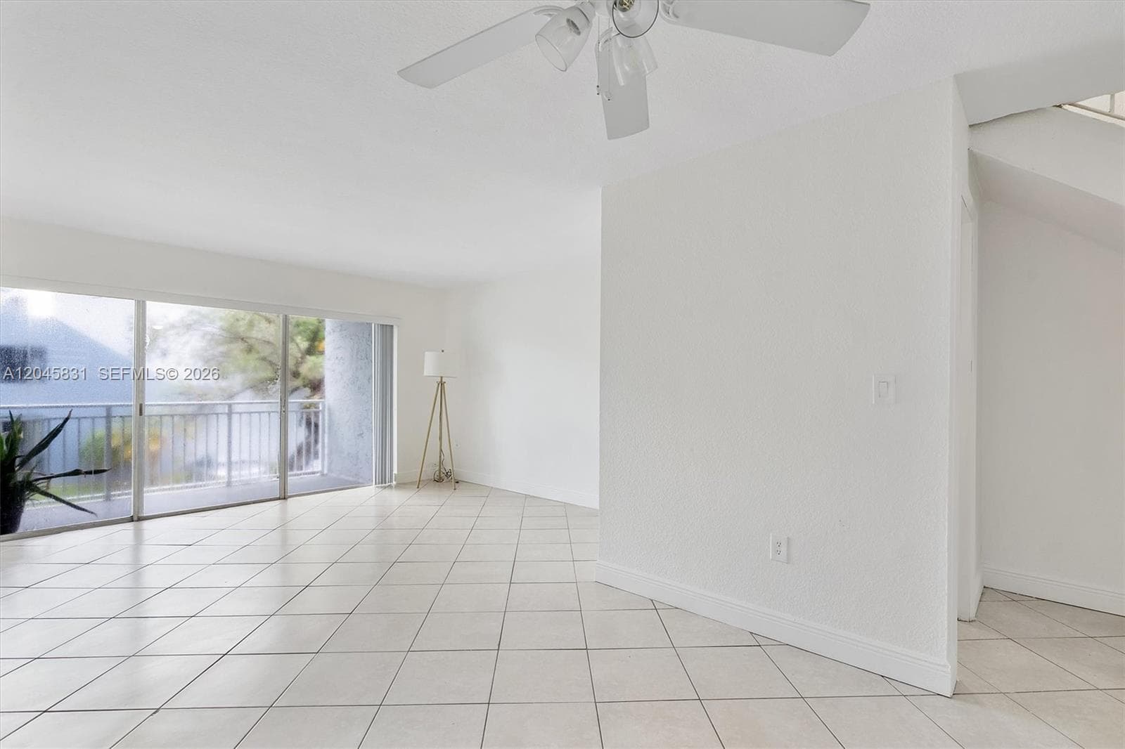 9369 Fontainebleau Blvd # J225, Miami, FL 33172 photo 3