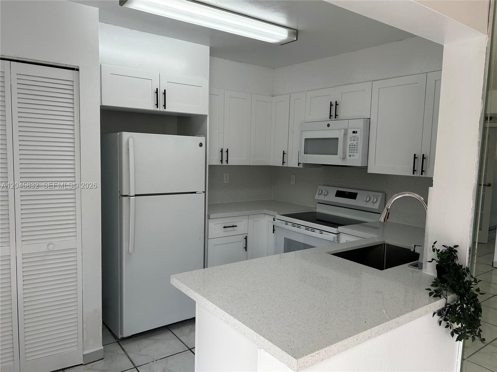 301 W Park Dr # 101-11, Miami FL 33172 photo 5
