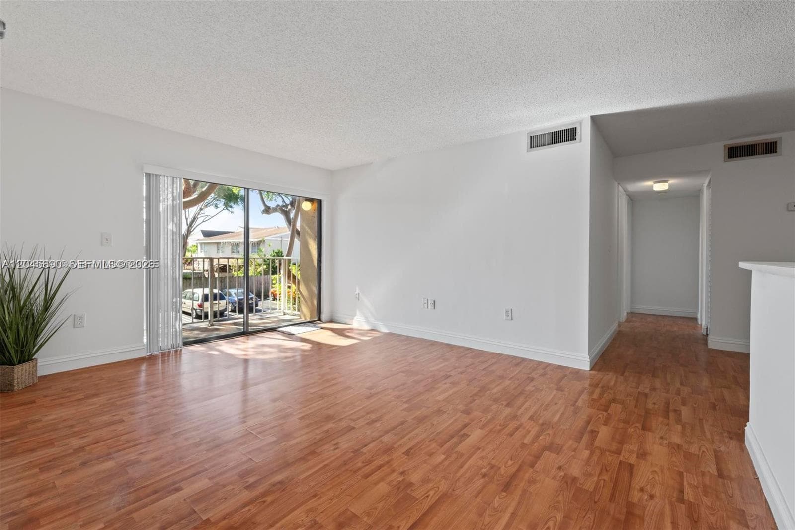 15600 SW 80th St # L-203, Miami FL 33193