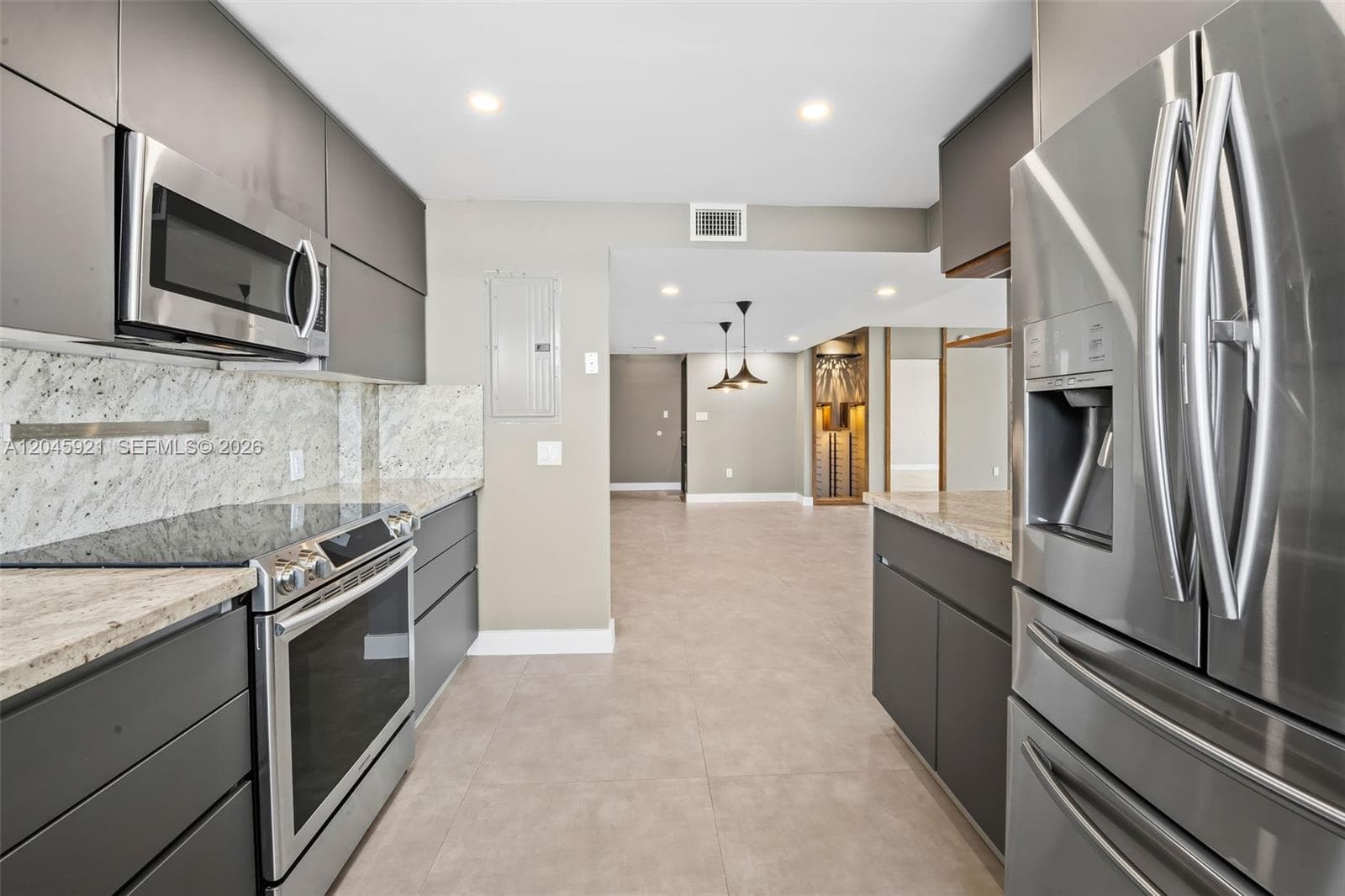2801 NE 183rd St # 1801W, Aventura FL 33160 photo 3