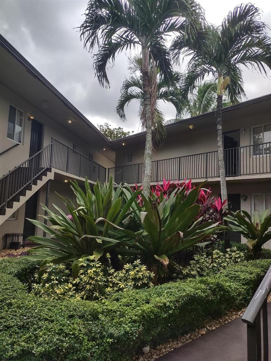 1444 Windsor Court # 1, Fort Lauderdale FL 33304
