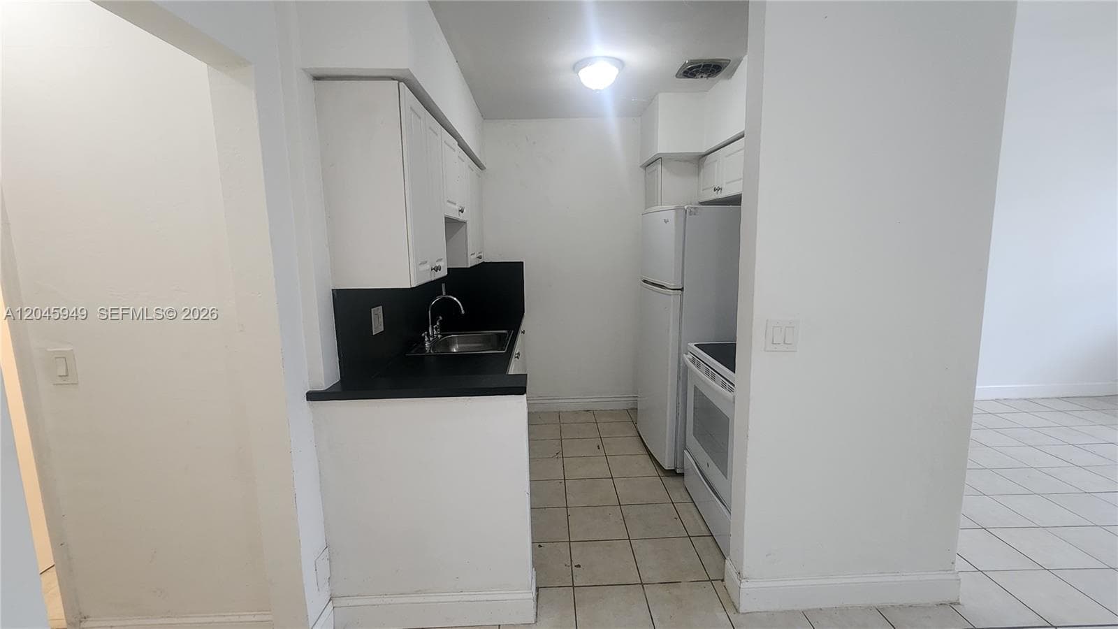 280 SW 11th Ave # 5, Hallandale Beach FL 33009 photo 5