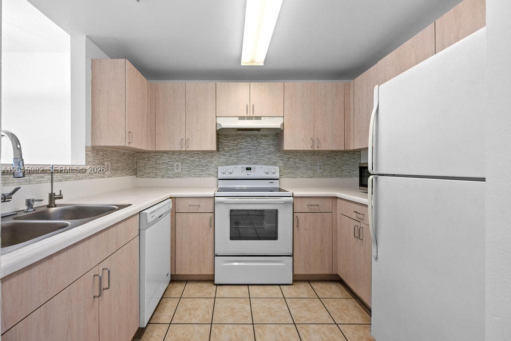 50 Menores Ave # 805, Coral Gables FL 33134 photo 5