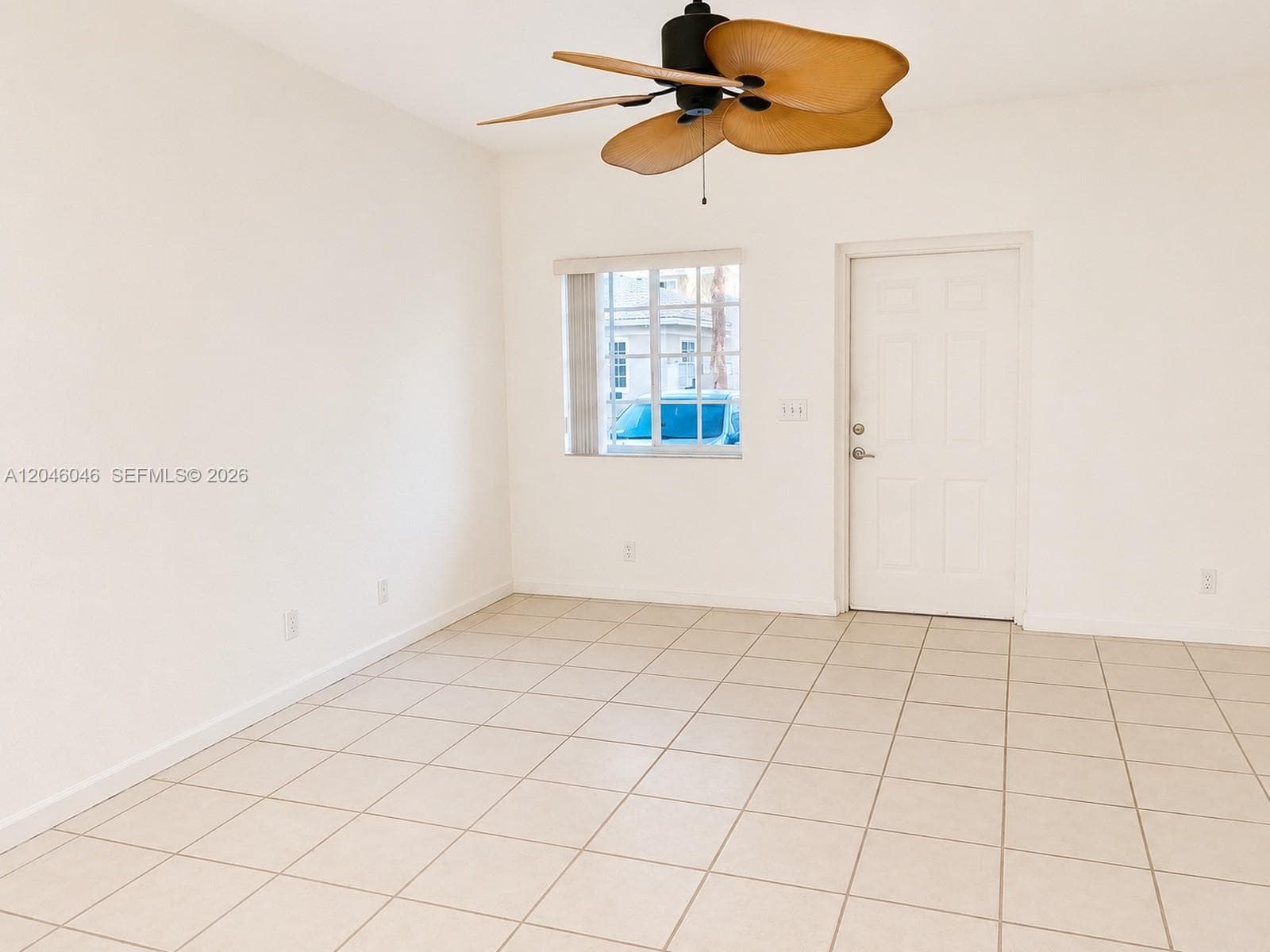 4950 Washington St # 4, Hollywood FL 33021 photo 2