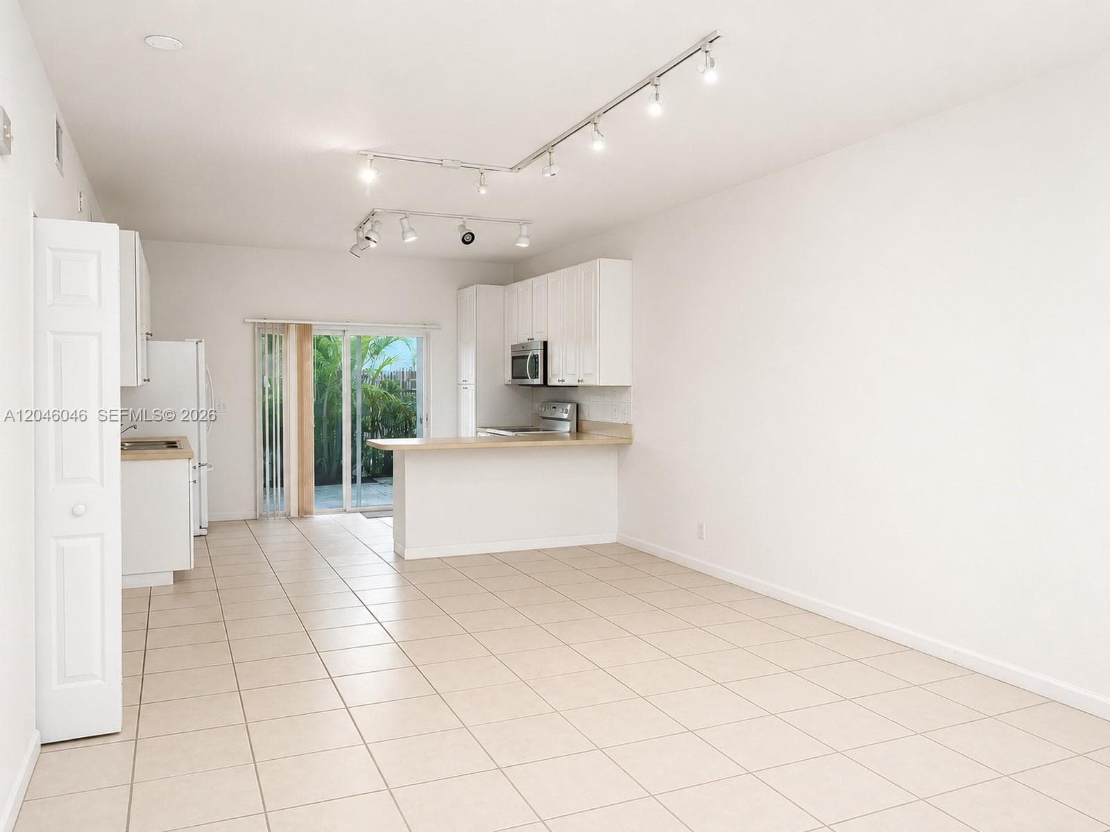 4950 Washington St # 4, Hollywood FL 33021 photo 3