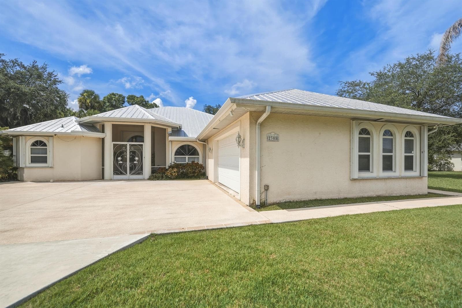 2305 Winding Creek Lane, Fort Pierce FL 34981 photo 3