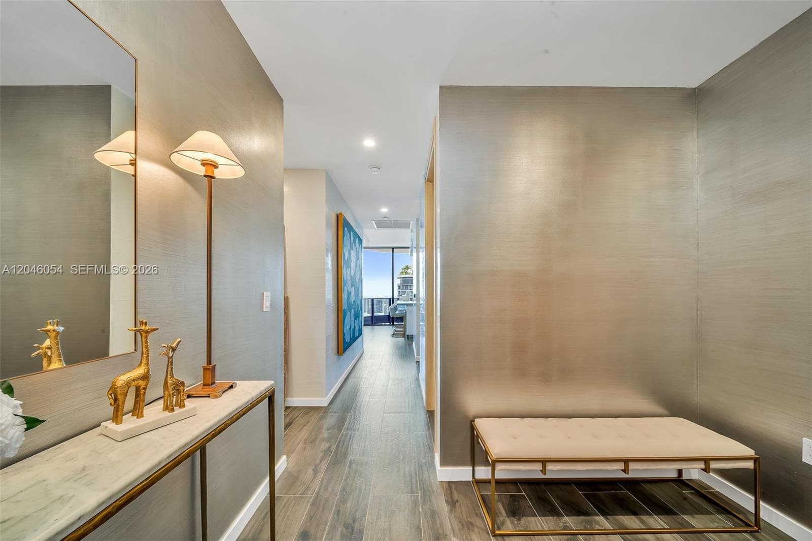 1000 Brickell Plz, Miami FL 33131 photo 5