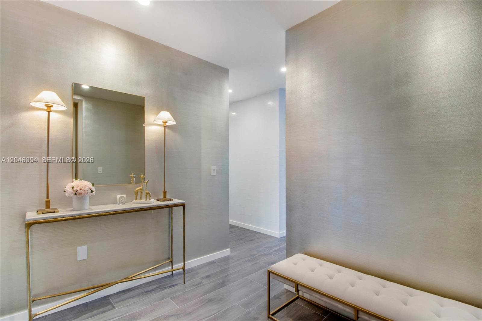 1000 Brickell Plz, Miami FL 33131 photo 4