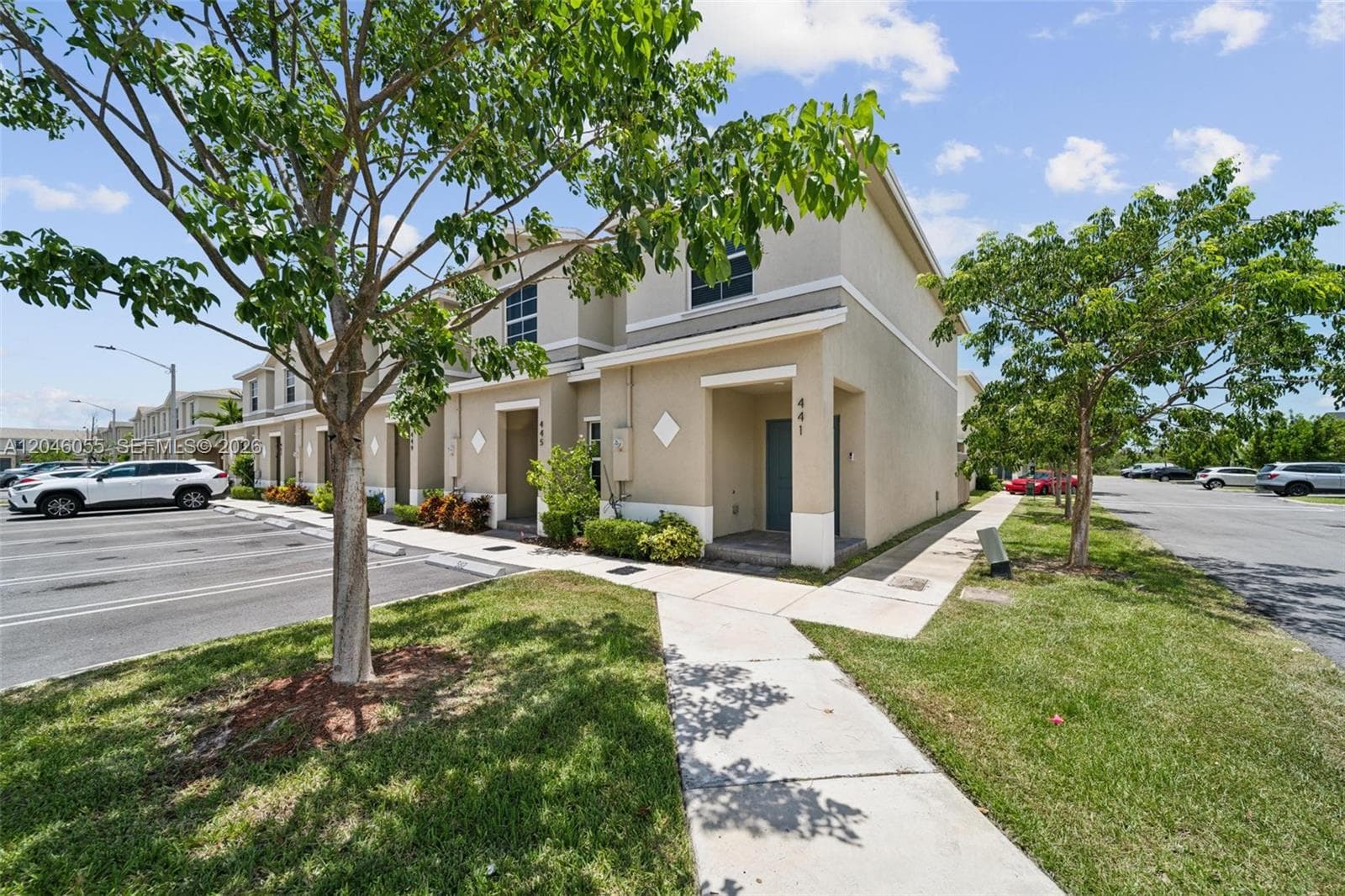 441 NE 4th Ln, Florida City FL 33034 photo 2